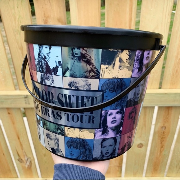 Taylor Swift The Eras Tour Movie Popcorn Plastic Tub Bucket AMC Black NEW - Picture 4 of 6